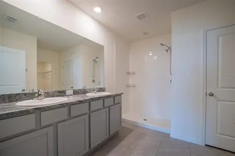 8318 Claw Glades Loop Wesley Chapel FL 33545