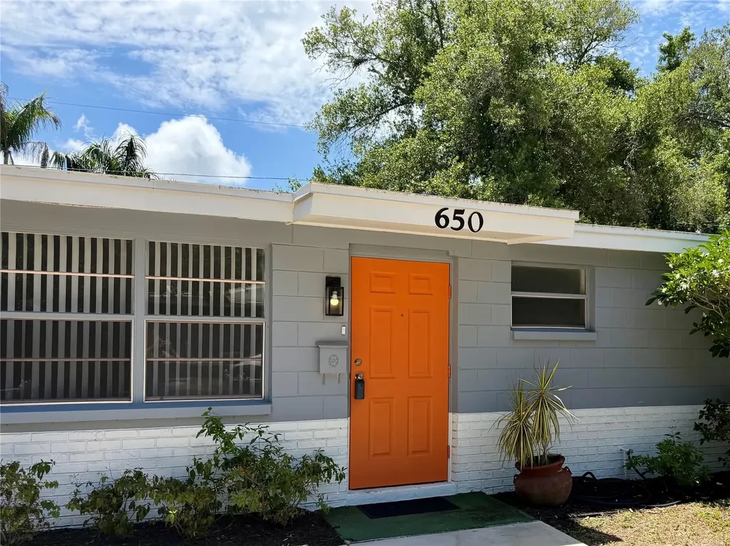 650 Newton Avenue S St Petersburg FL 33701