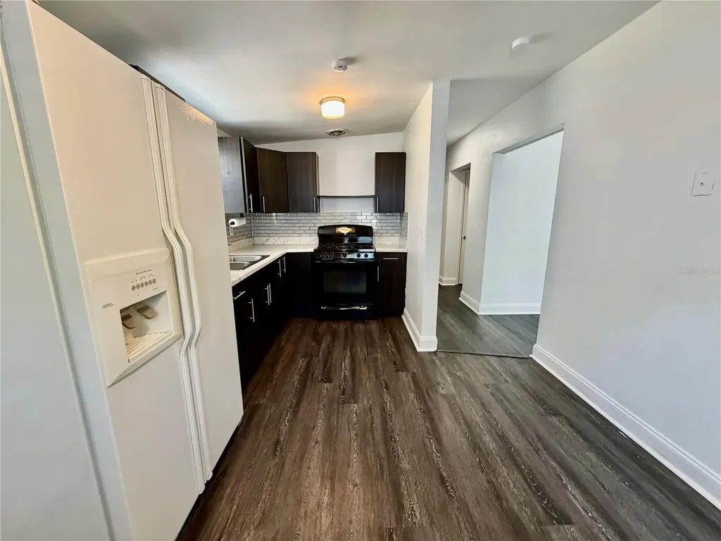 650 Newton Avenue S St Petersburg FL 33701