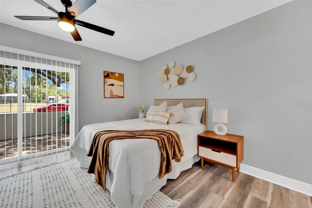 429 E Oakwood Street Tarpon Springs FL 34689