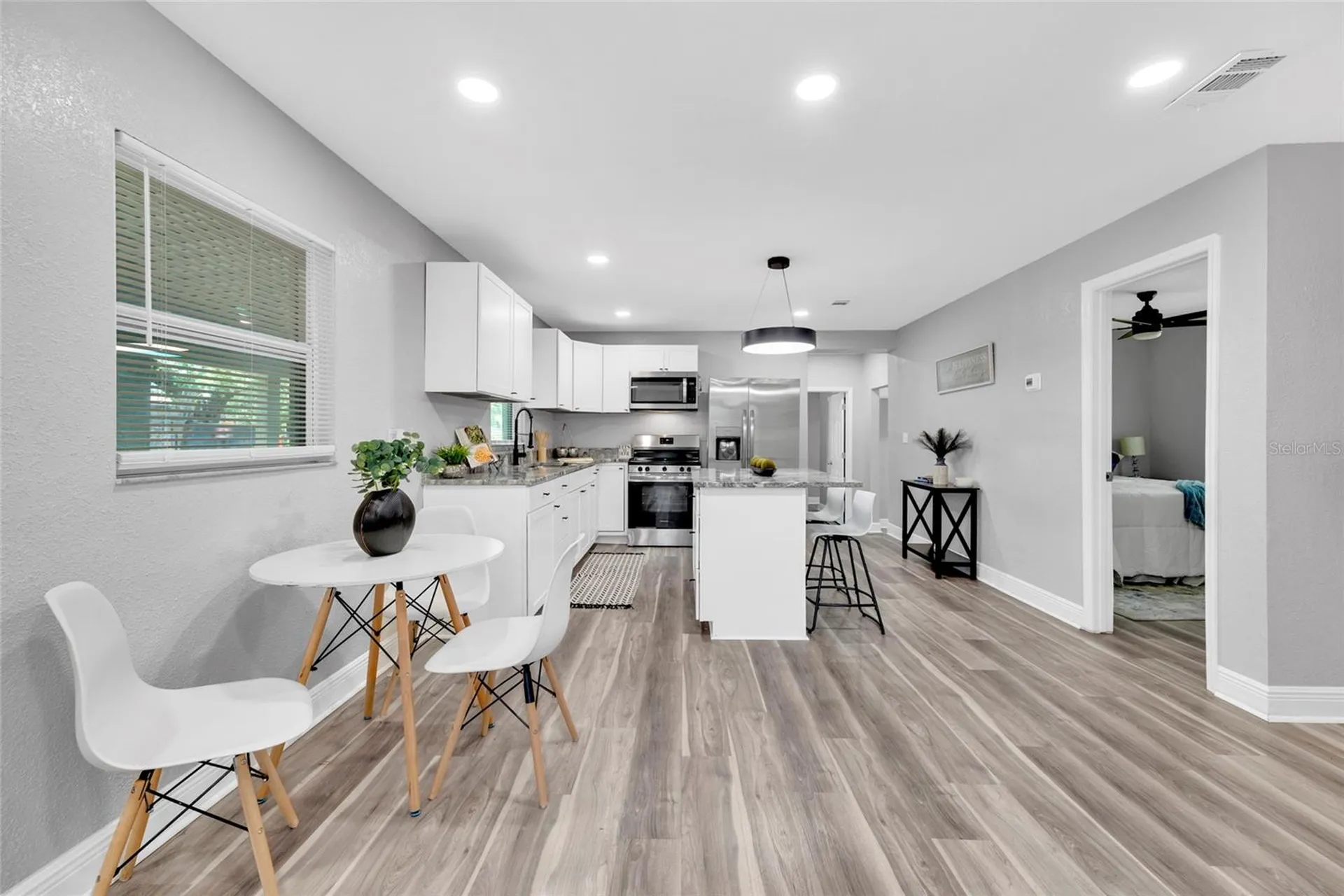 429 E Oakwood Street Tarpon Springs FL 34689