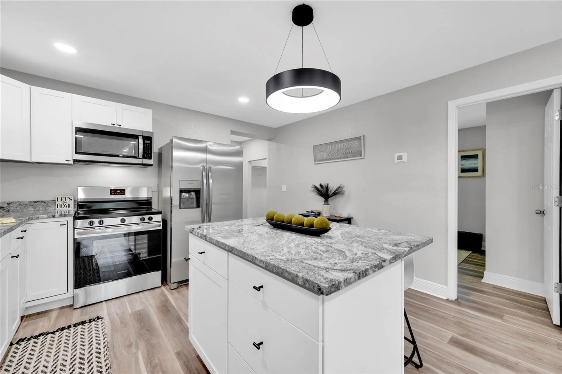 429 E Oakwood Street Tarpon Springs FL 34689
