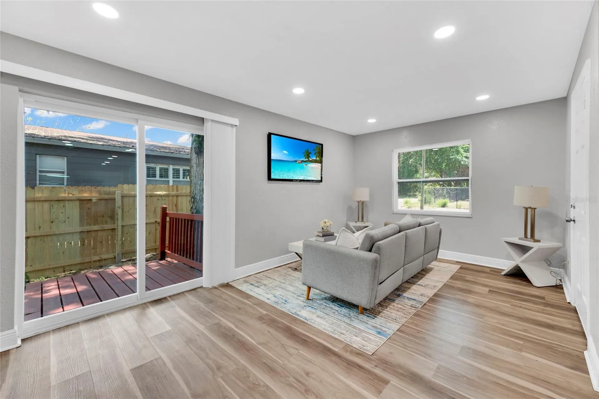 429 E Oakwood Street Tarpon Springs FL 34689