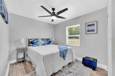 429 E Oakwood Street Tarpon Springs FL 34689