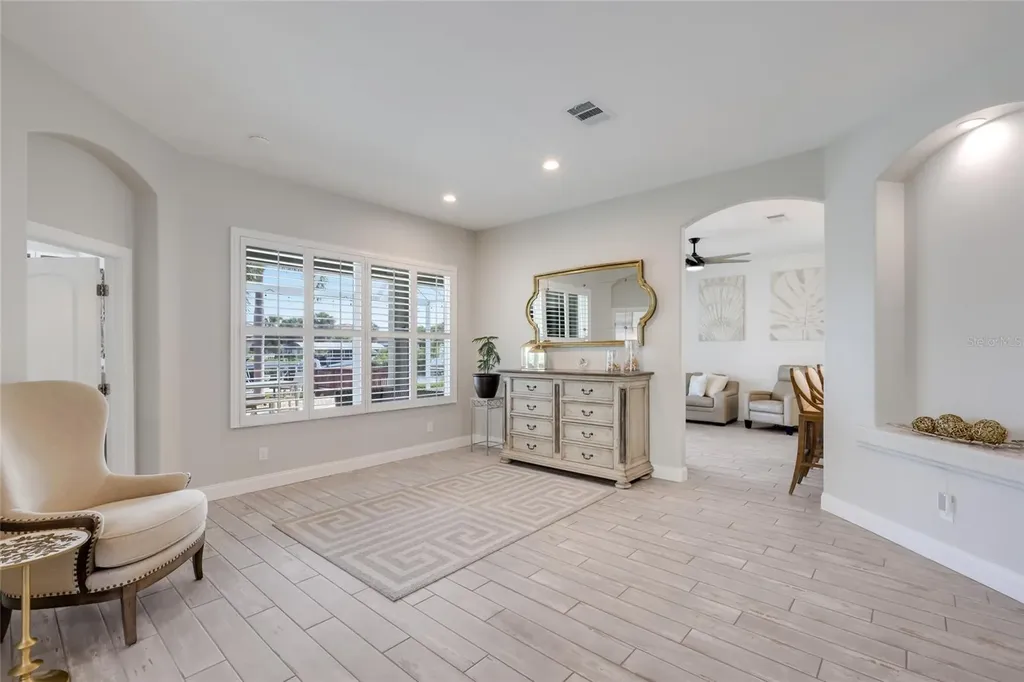 3707 5th Avenue NE Bradenton FL 34208