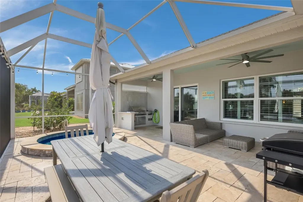 3707 5th Avenue NE Bradenton FL 34208