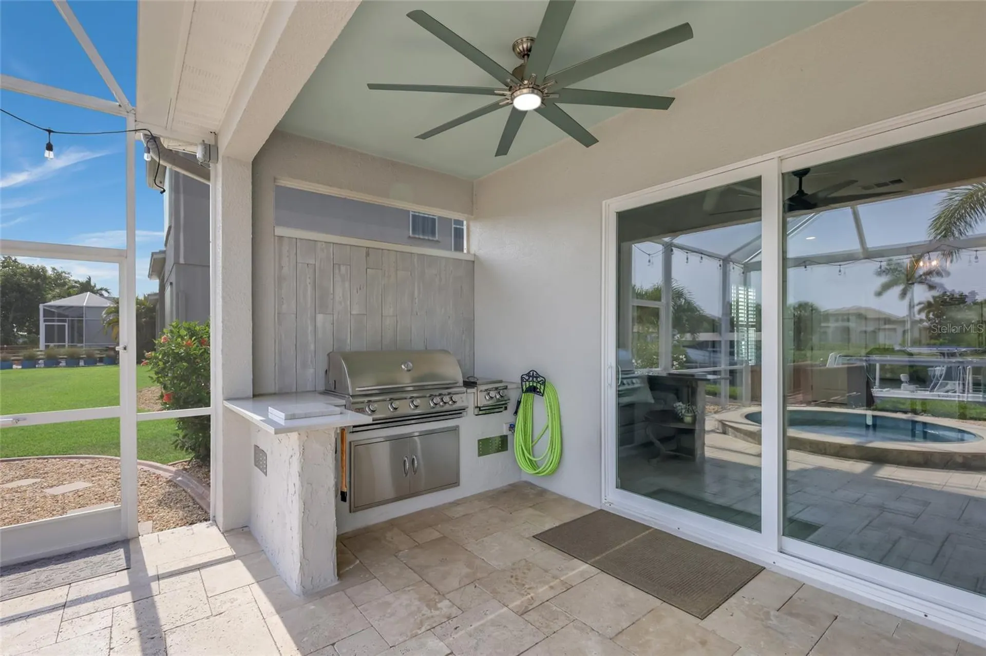 3707 5th Avenue NE Bradenton FL 34208
