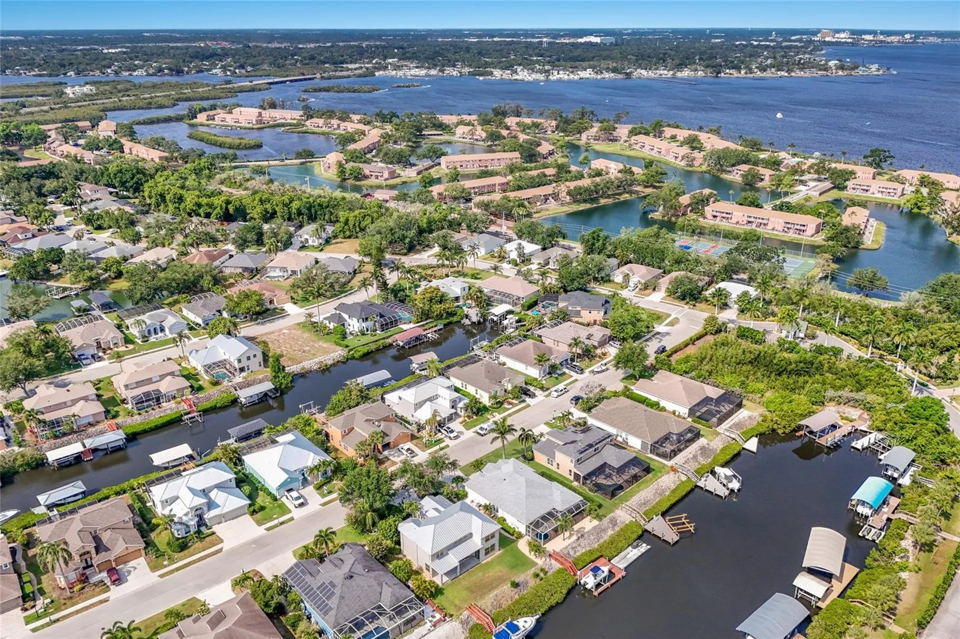3707 5th Avenue NE Bradenton FL 34208
