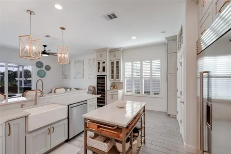 3707 5th Avenue NE Bradenton FL 34208