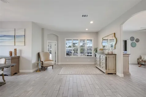 3707 5th Avenue NE Bradenton FL 34208