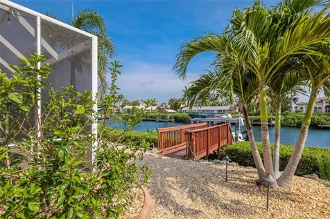 3707 5th Avenue NE Bradenton FL 34208