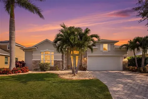 3707 5th Avenue NE Bradenton FL 34208