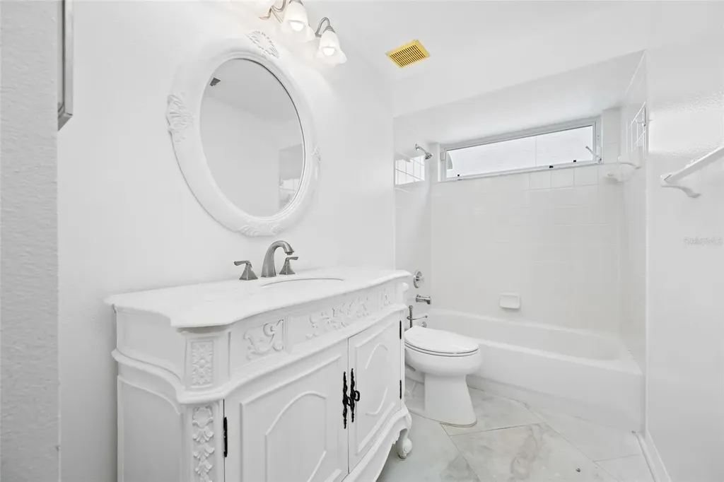 2565 Estancia Boulevard Clearwater FL 33761