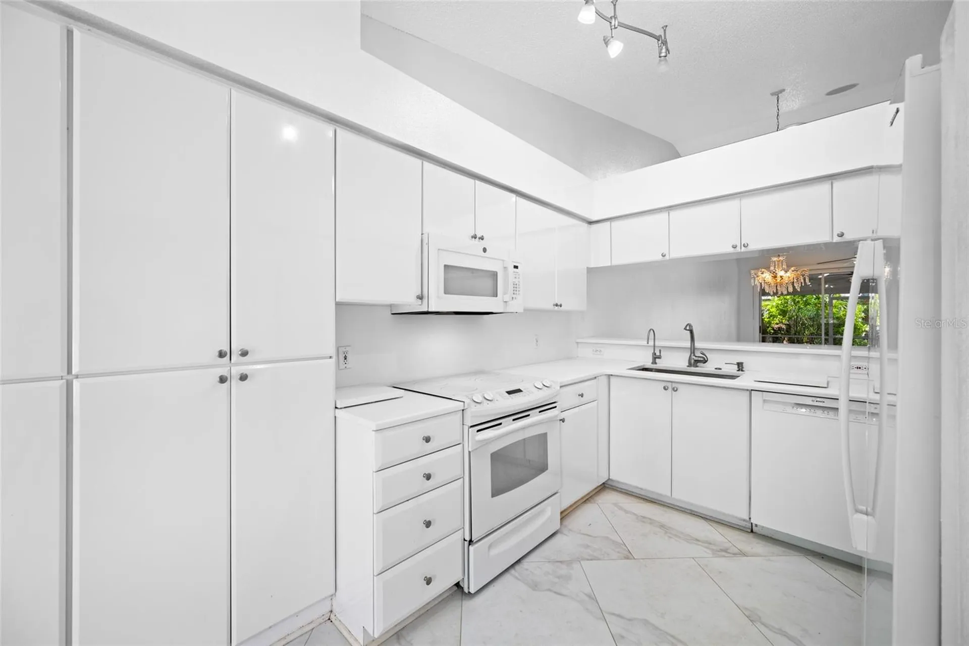 2565 Estancia Boulevard Clearwater FL 33761