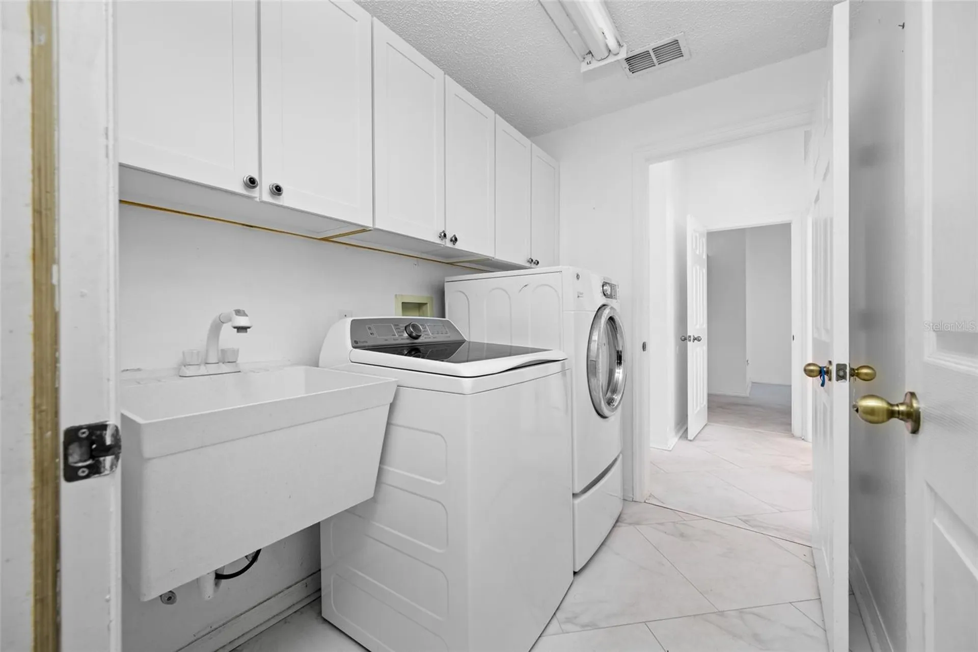 2565 Estancia Boulevard Clearwater FL 33761
