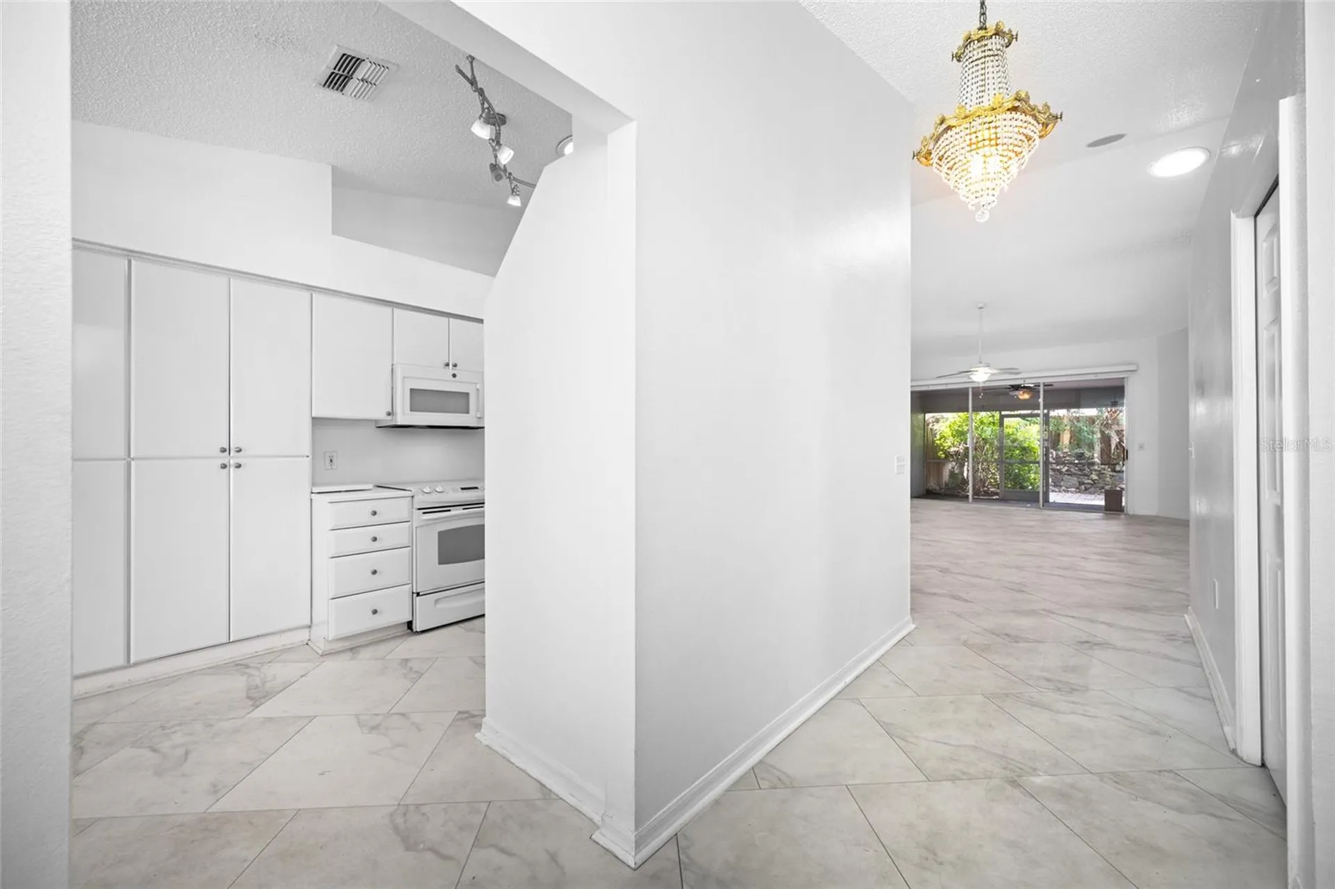 2565 Estancia Boulevard Clearwater FL 33761