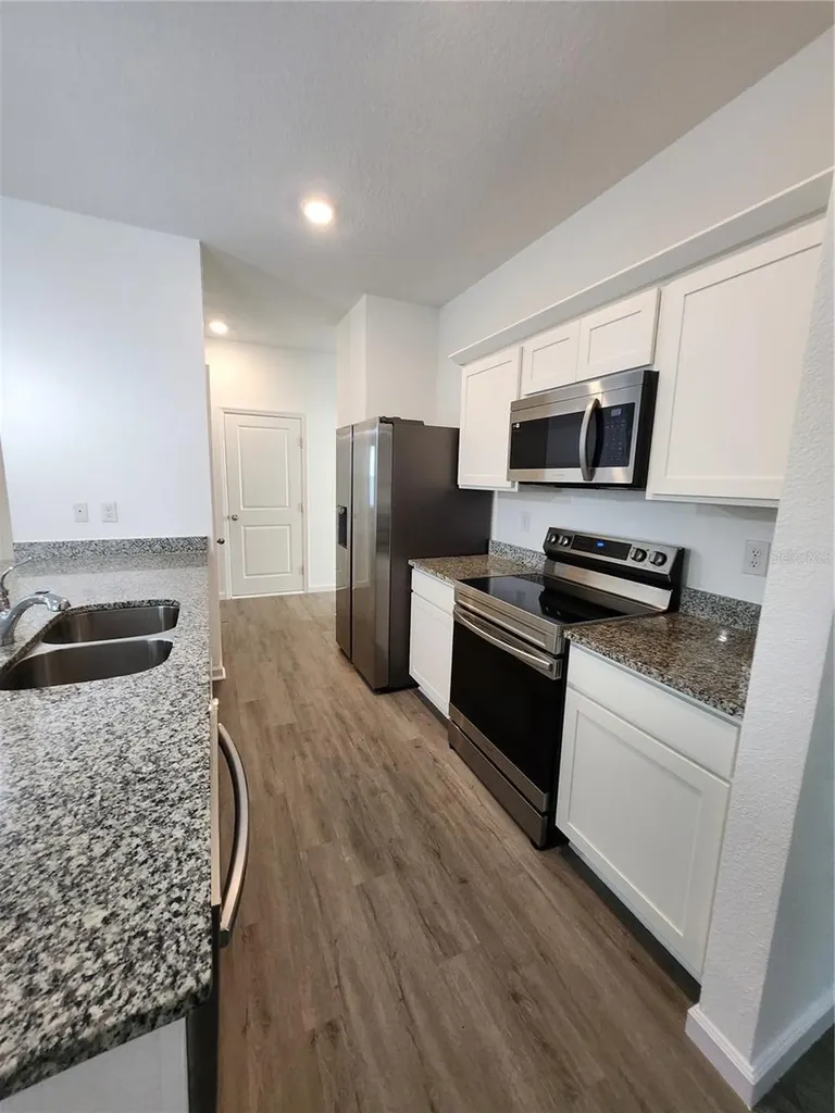 2340 Harris Hawk Avenue Ruskin FL 33570