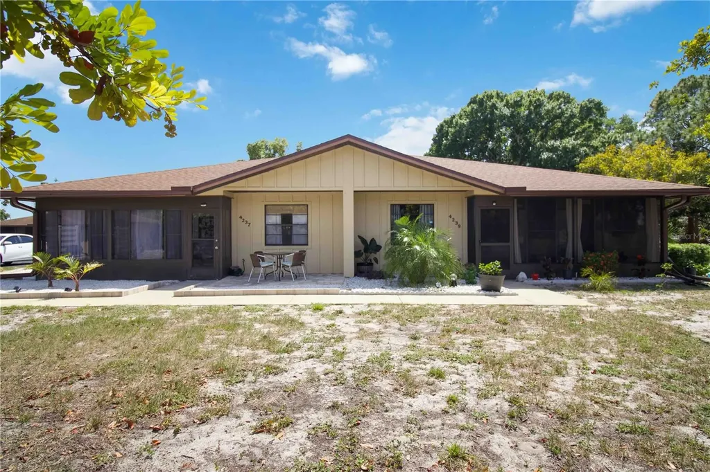 4237 66th Street Circle W Bradenton FL 34209