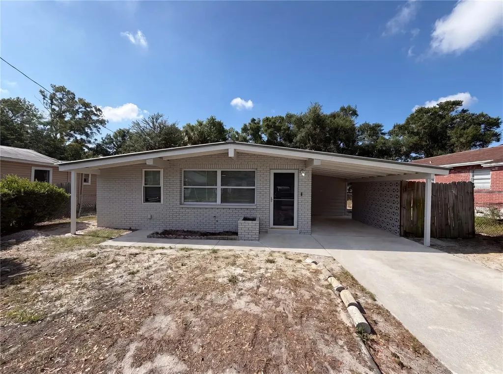 2905 E Chelsea Street Tampa FL 33610