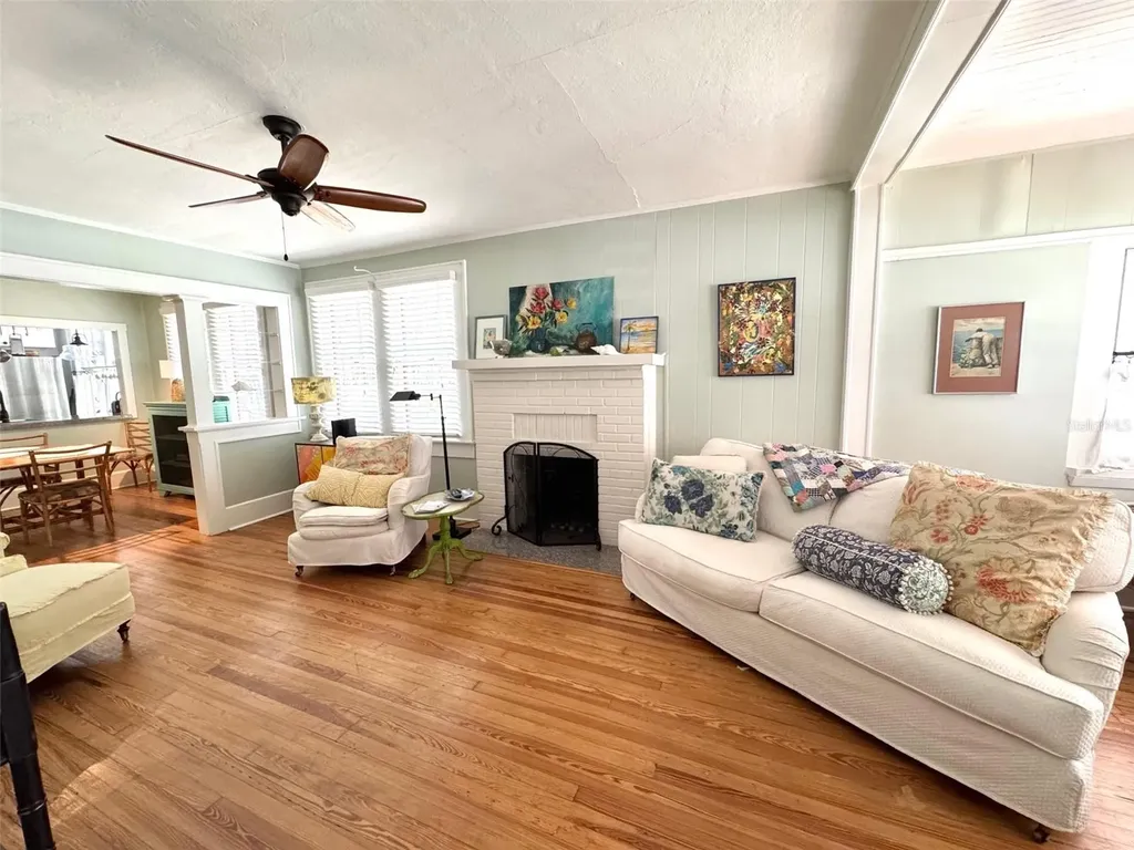 2210 14th Avenue W Bradenton FL 34205