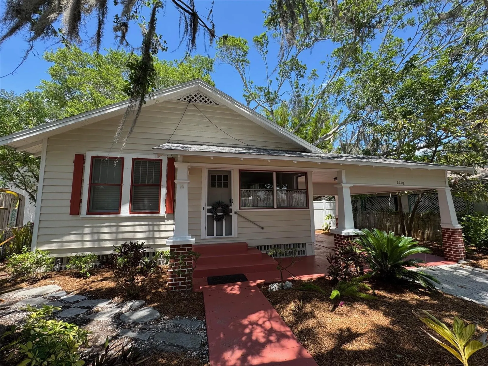 2210 14th Avenue W Bradenton FL 34205