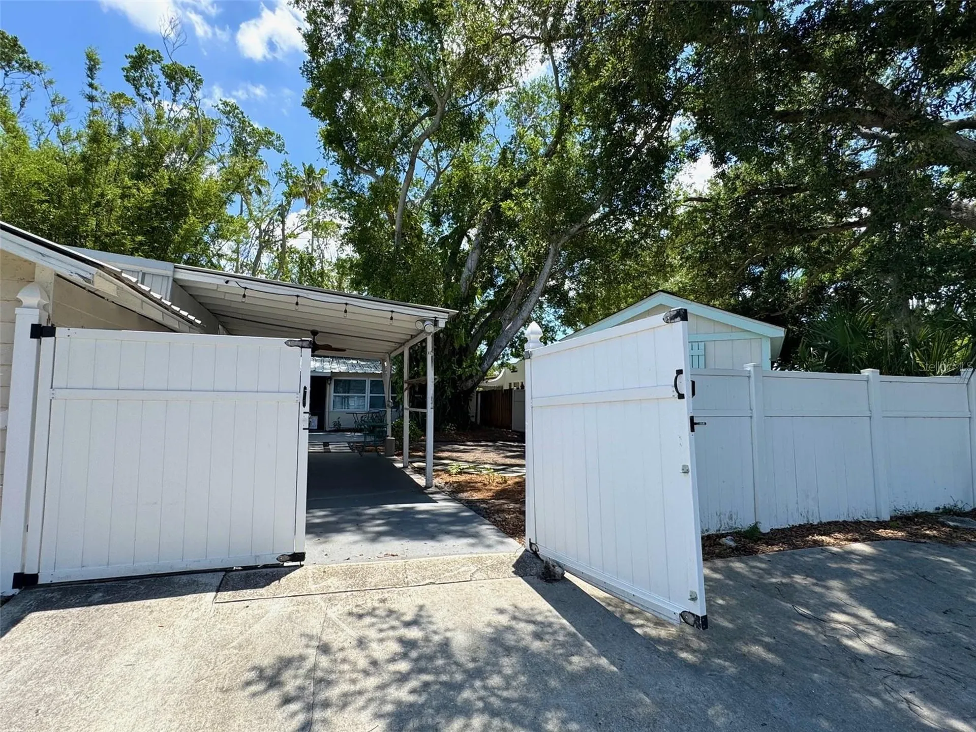 2210 14th Avenue W Bradenton FL 34205
