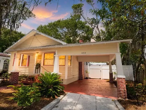 2210 14th Avenue W Bradenton FL 34205