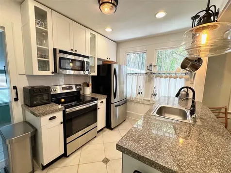 2210 14th Avenue W Bradenton FL 34205