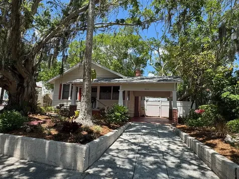 2210 14th Avenue W Bradenton FL 34205