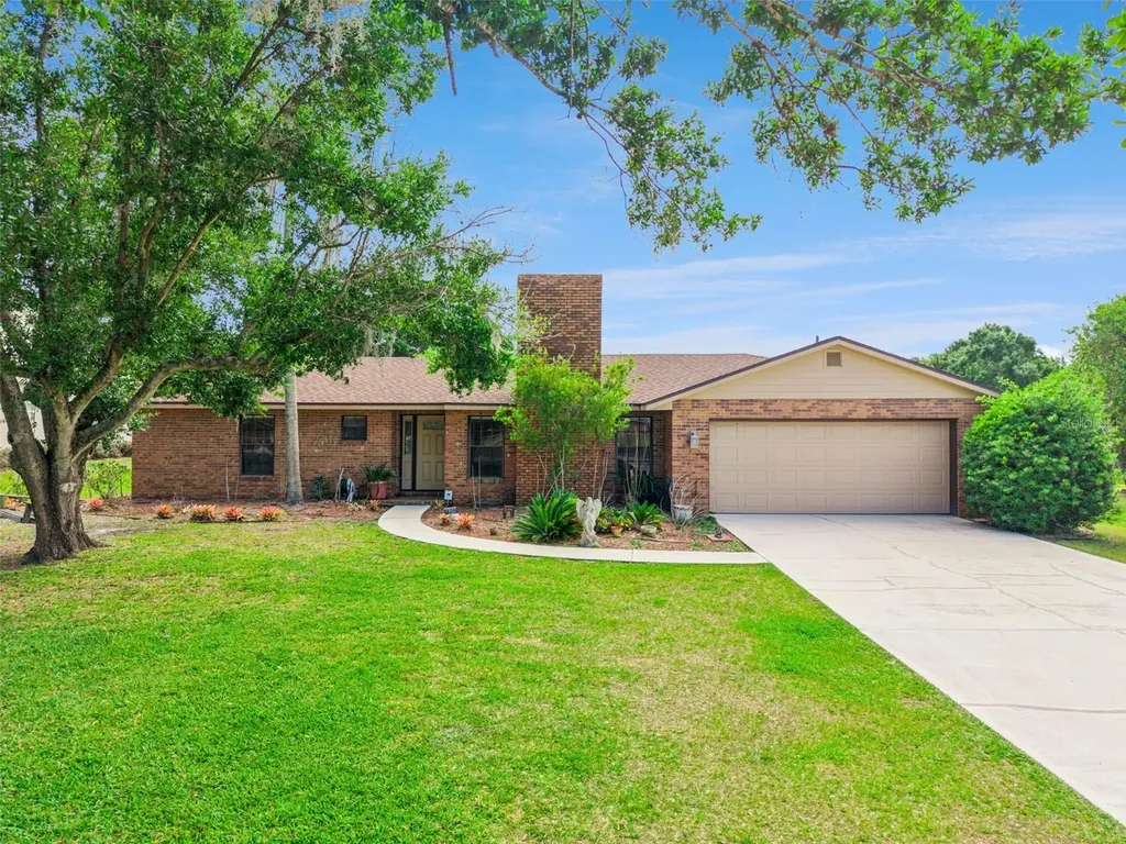 1081 Salsona Avenue Kissimmee FL 34744