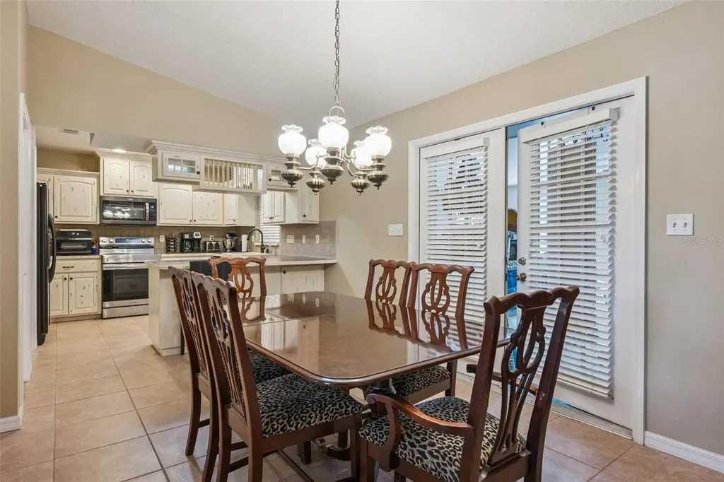1081 Salsona Avenue Kissimmee FL 34744