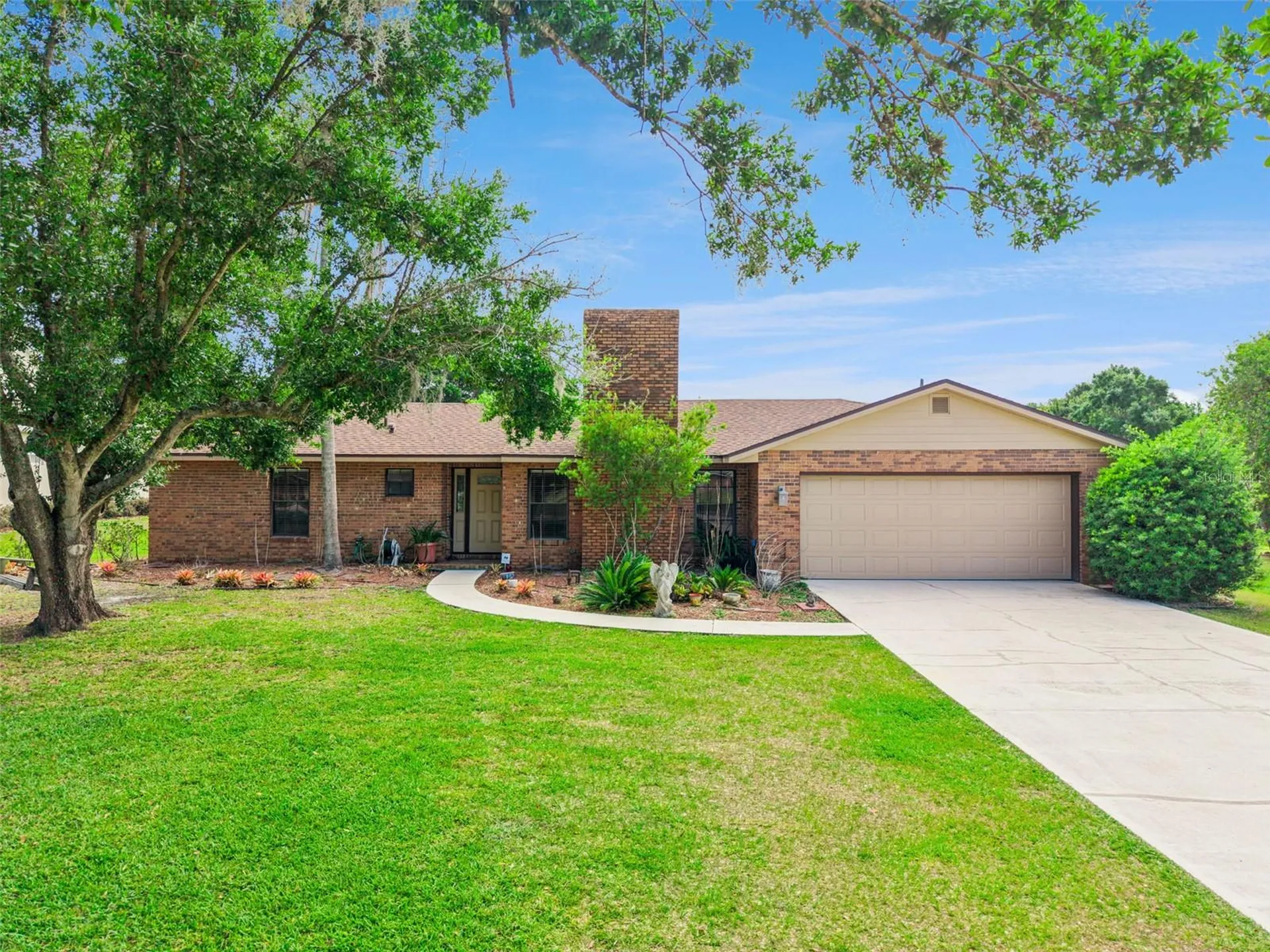 1081 Salsona Avenue Kissimmee FL 34744