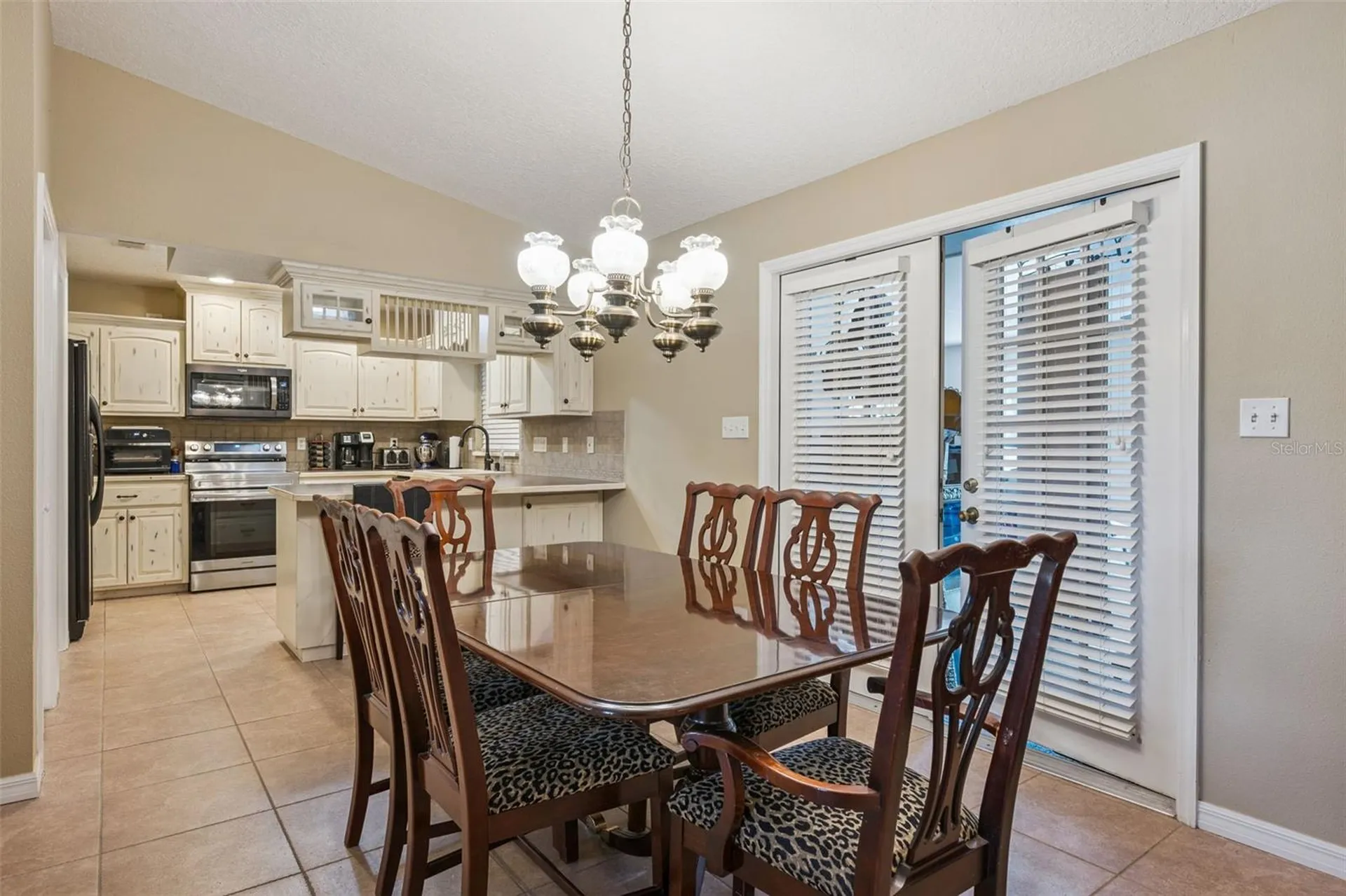 1081 Salsona Avenue Kissimmee FL 34744