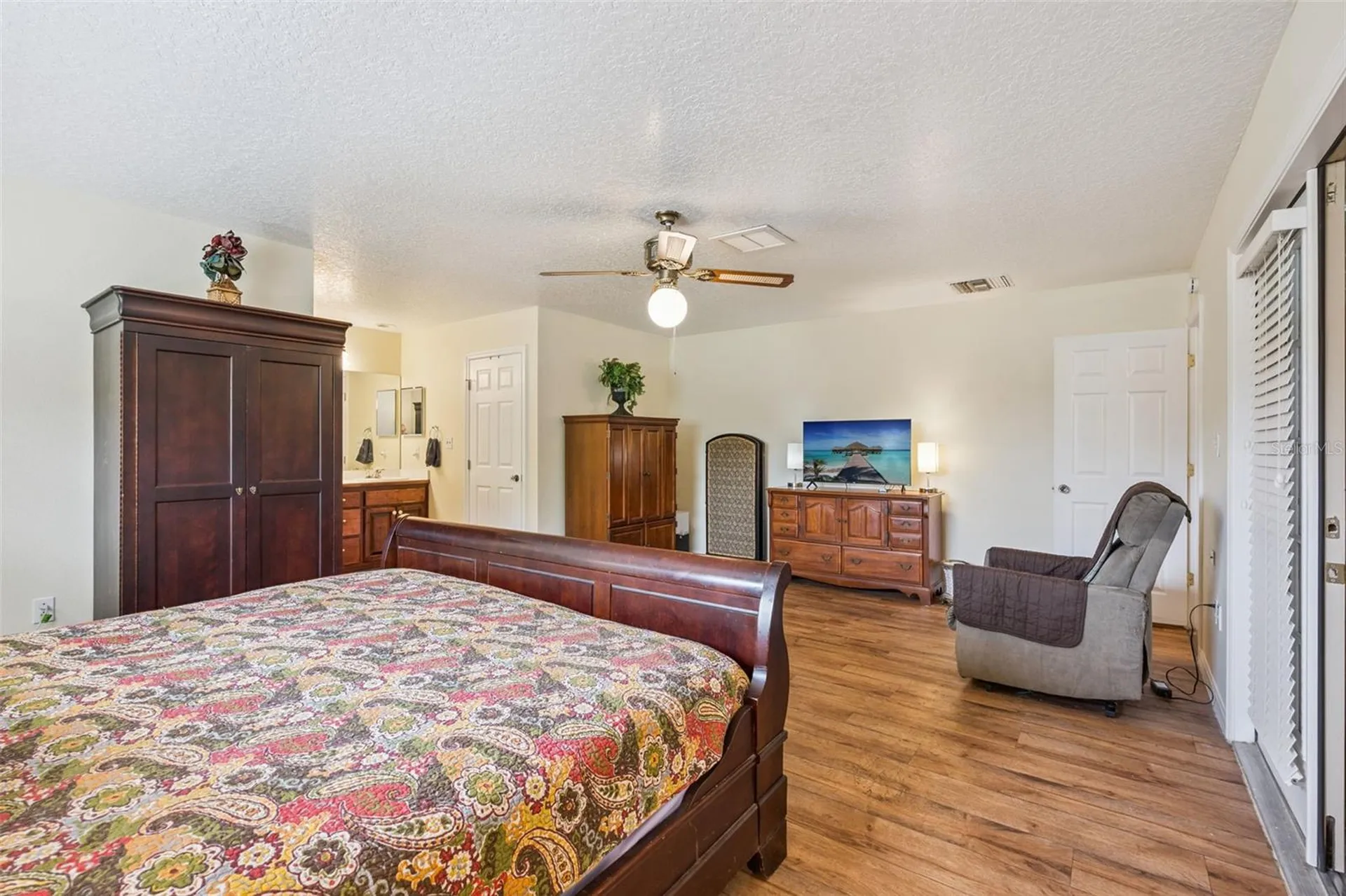 1081 Salsona Avenue Kissimmee FL 34744