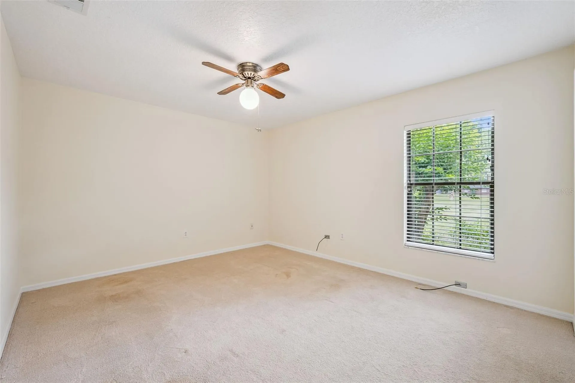 1081 Salsona Avenue Kissimmee FL 34744