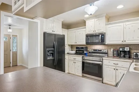 1081 Salsona Avenue Kissimmee FL 34744