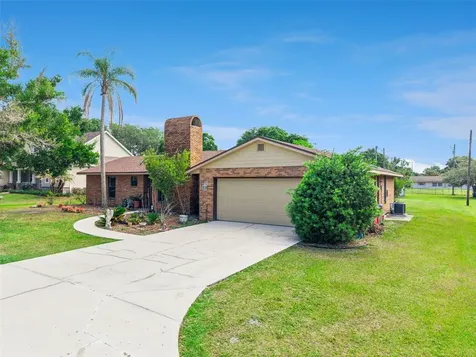 1081 Salsona Avenue Kissimmee FL 34744