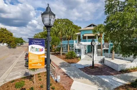 2675 Sequoia Terrace Palm Harbor FL 34683