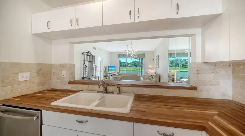 8755 Olde Hickory Avenue Sarasota FL 34238