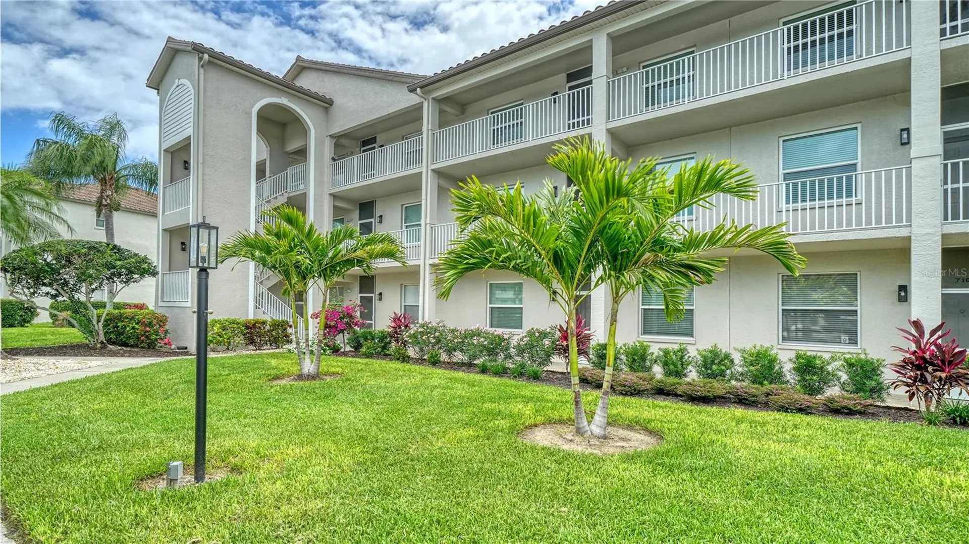 8755 Olde Hickory Avenue Sarasota FL 34238