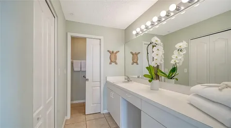 8755 Olde Hickory Avenue Sarasota FL 34238