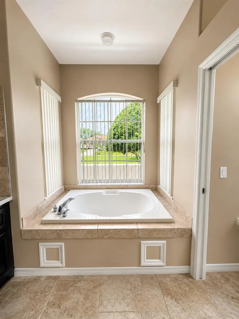 22409 76th Avenue E Bradenton FL 34211
