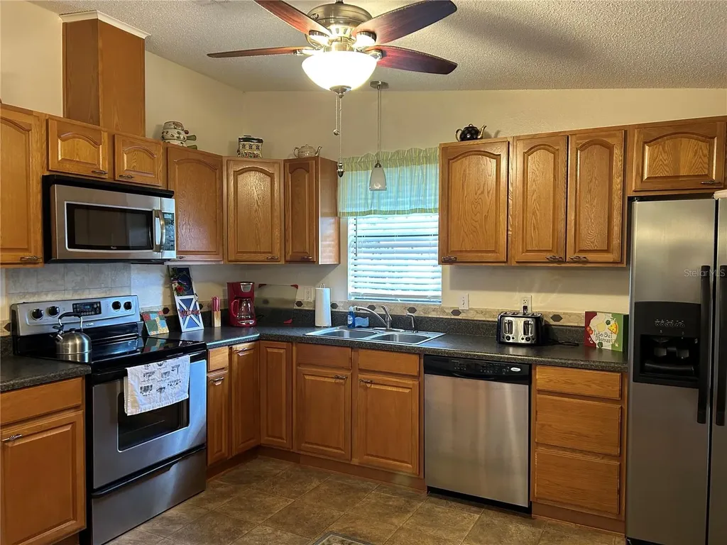 1709 E Schwartz Boulevard The Villages FL 32159
