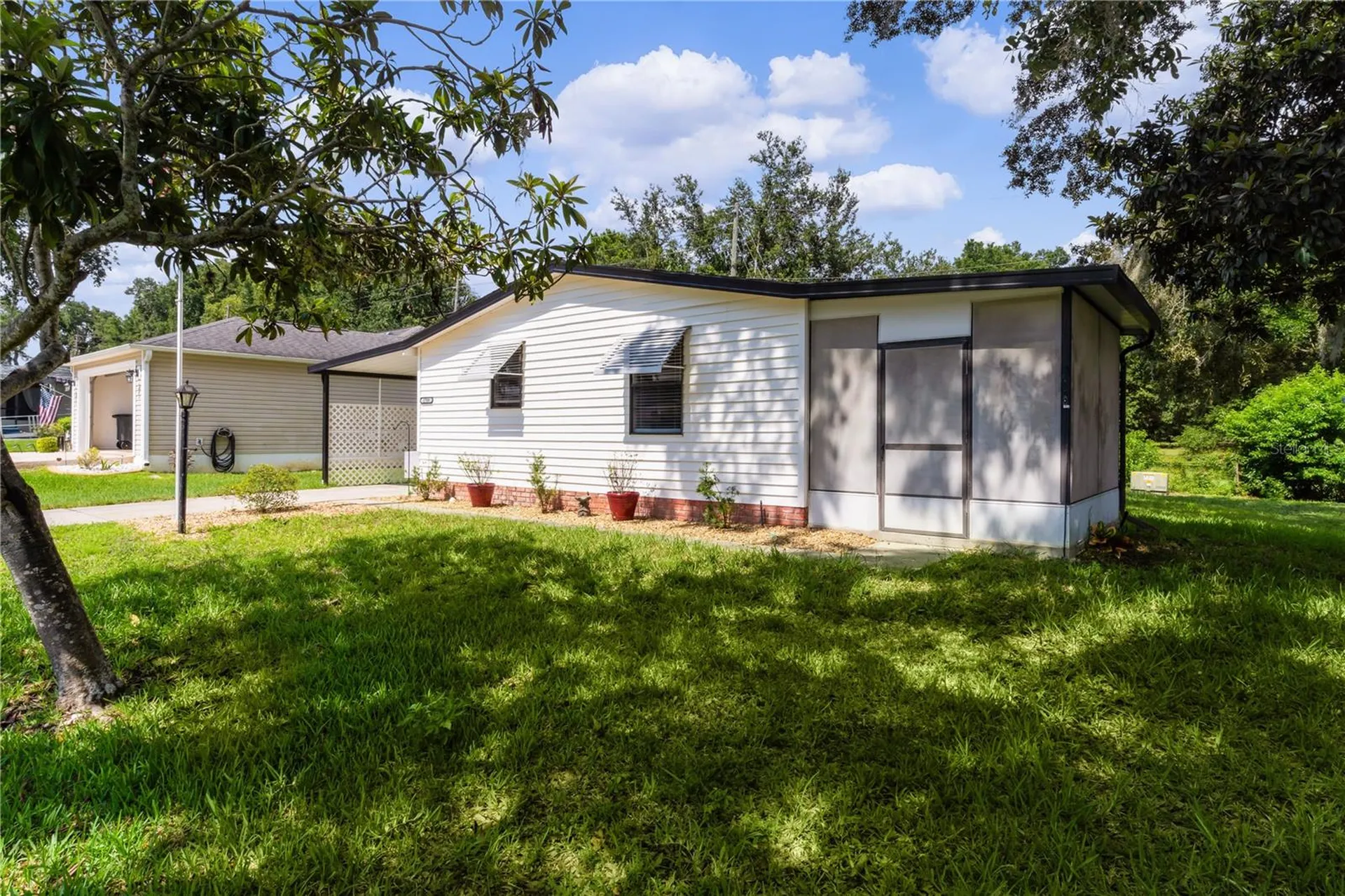 1709 E Schwartz Boulevard The Villages FL 32159