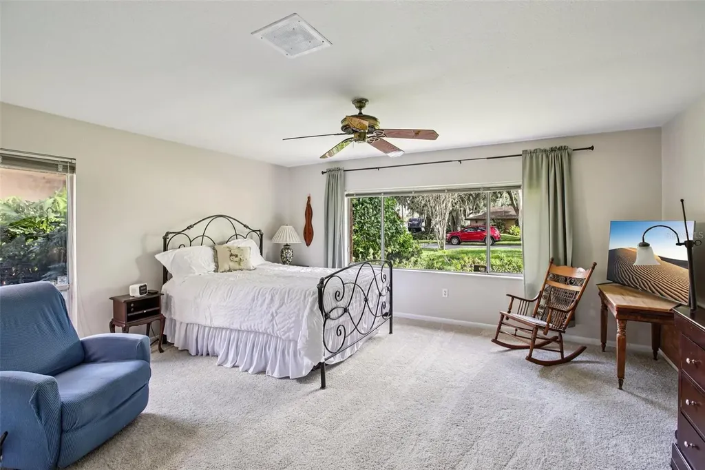 19254 Blount Road Lutz FL 33558