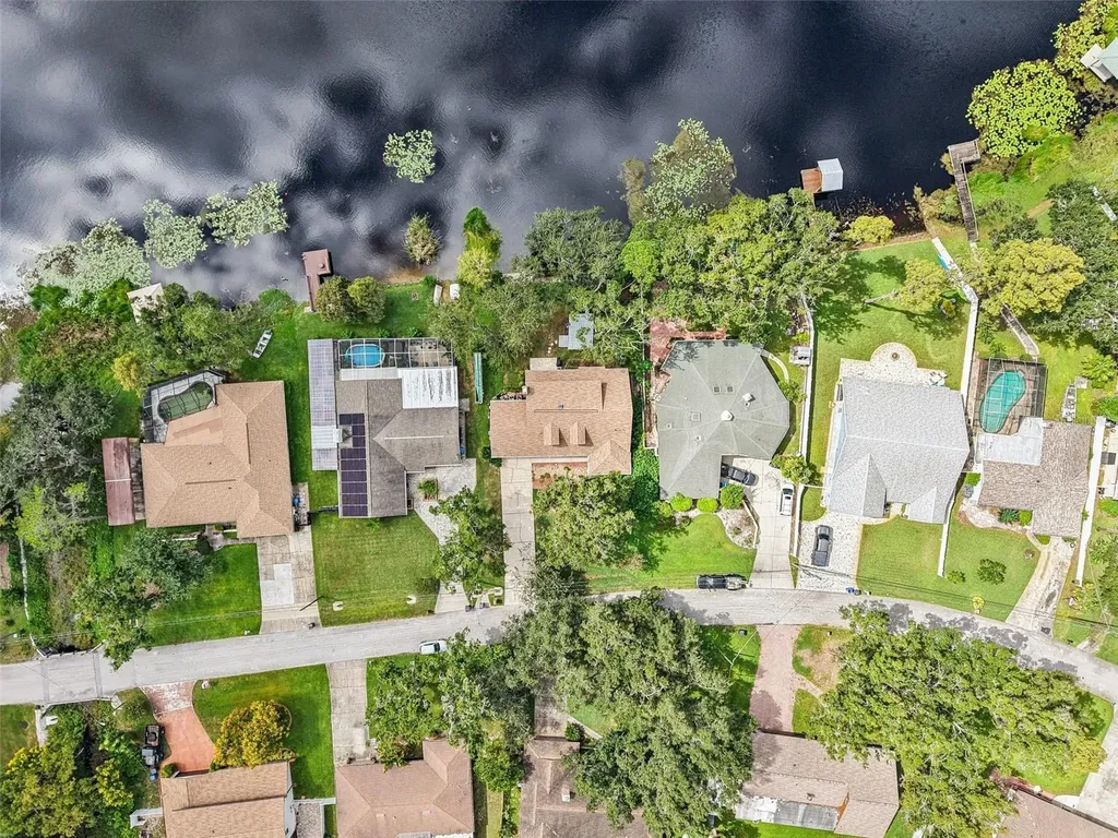 19254 Blount Road Lutz FL 33558
