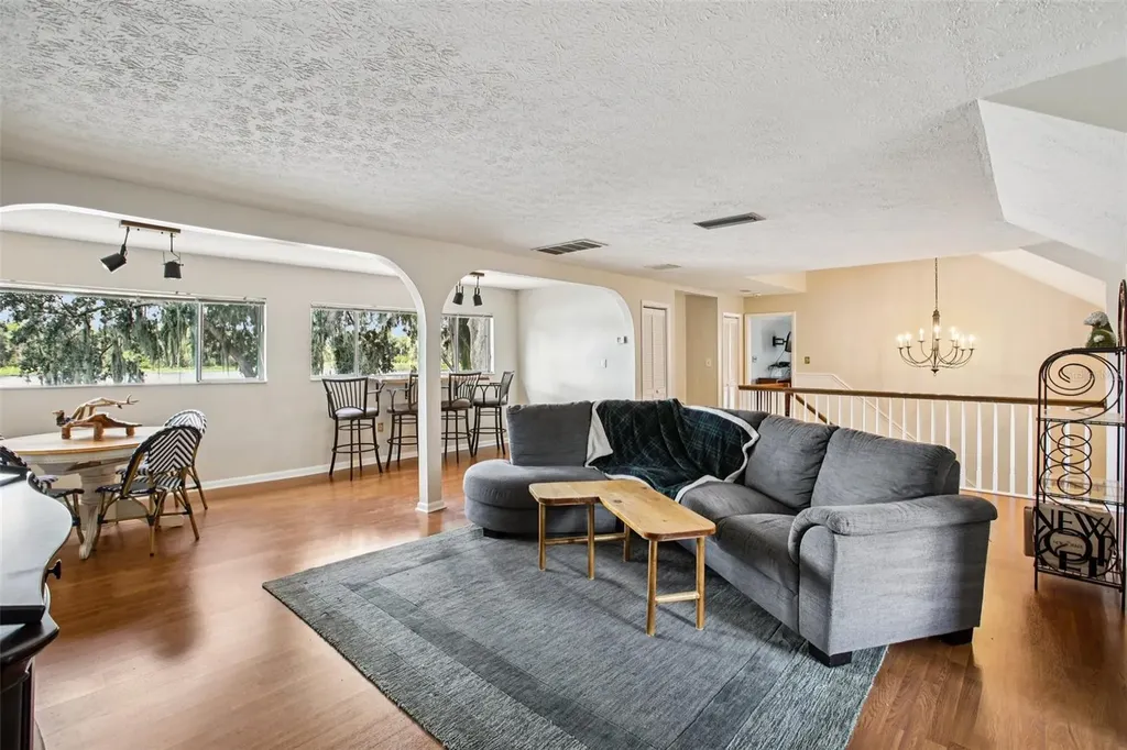19254 Blount Road Lutz FL 33558