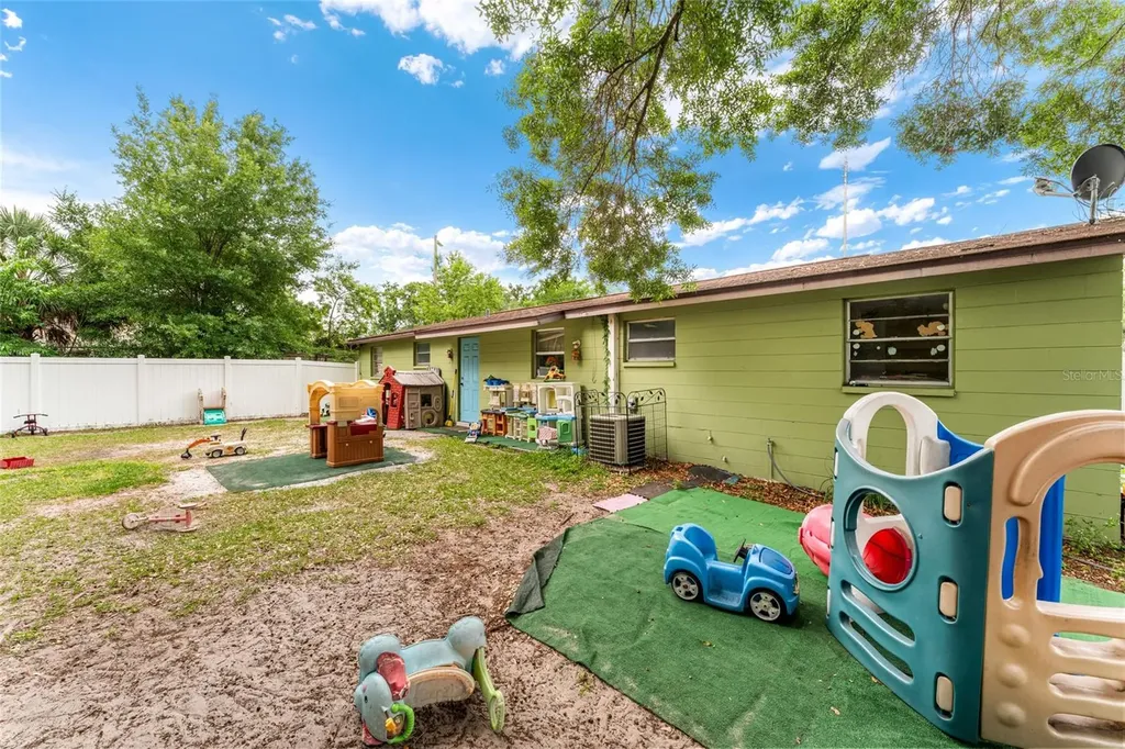 14009 N 20th Street Tampa FL 33613