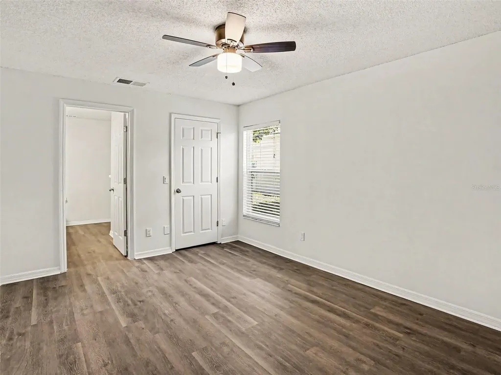 207 Lake Mccoy Drive Apopka FL 32712