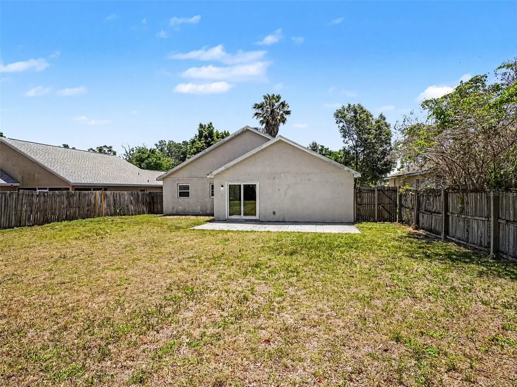 207 Lake Mccoy Drive Apopka FL 32712